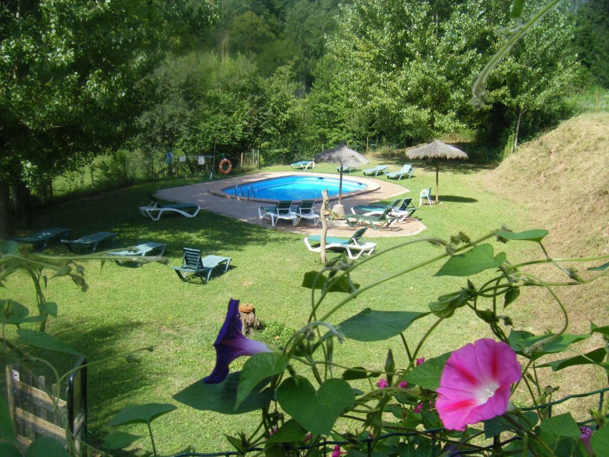 El Moli D'En Sola-Allotjaments Rurals La Vall de Bianya Exterior foto